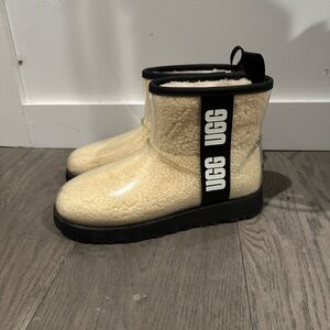 UGG CLASSIC CLEAR